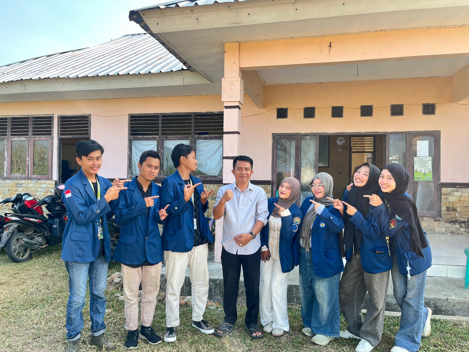 Bukan Akhir, Hanya Jeda: Cerita 30 Hari KKN Desa Raja Basa yang Akan Selalu Kami Bawa Pulang